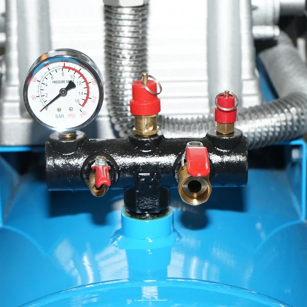 Compresor aer 200L putere 4.8kW/6.5CP presiune 8 Bar, debit 200L/min cu motor pe benzina 15CP si pornire electrica Breckner Germany