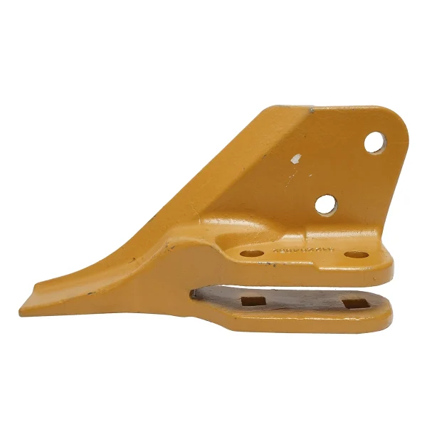 Dinte cupa lateral dreapta buldoexcavator Komatsu cod OEM 312204052, 42N-812-1220, E27R